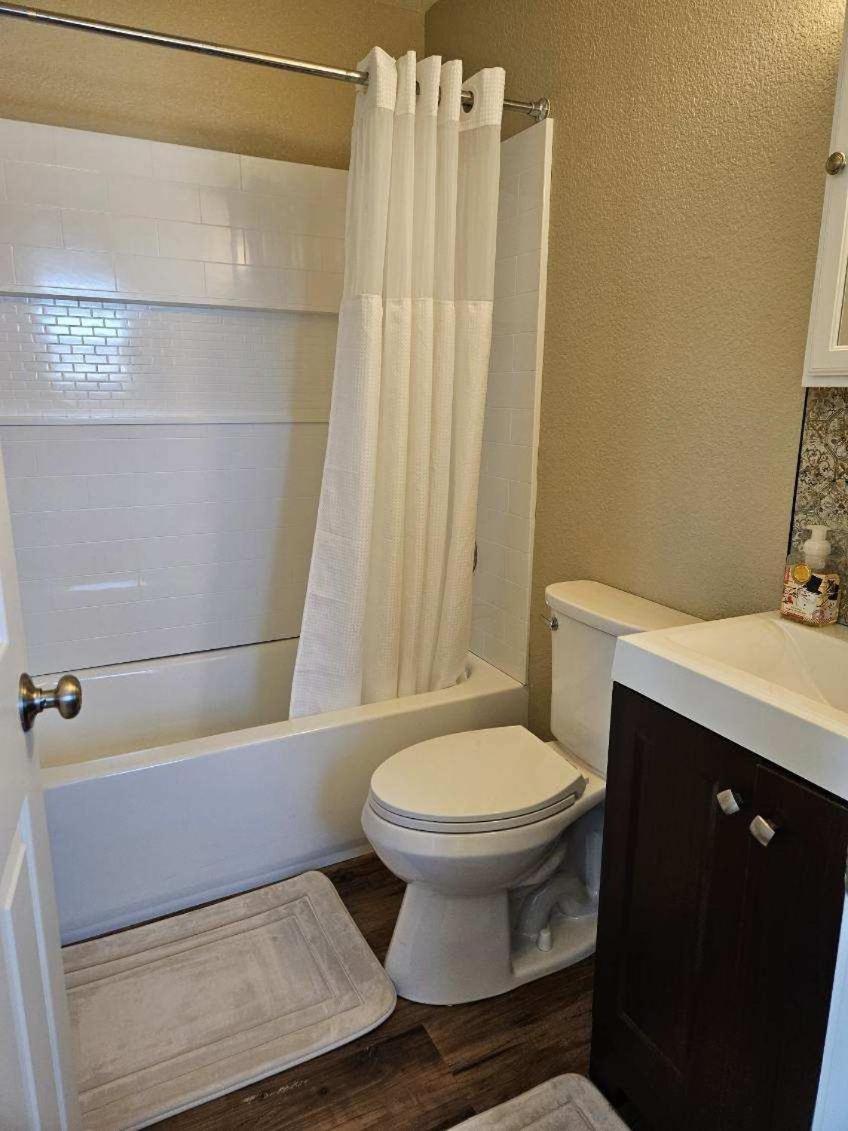 Tiny Cabin #19 American Trails Quartzsite المظهر الخارجي الصورة